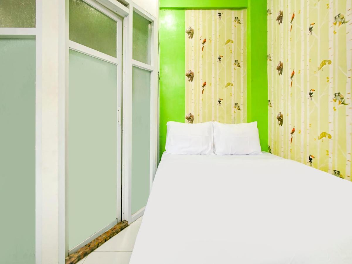 Oyo Life 3103 Opo Homestay & Kost مالانغ المظهر الخارجي الصورة