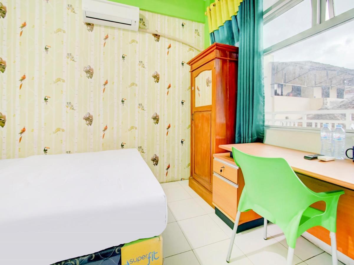 Oyo Life 3103 Opo Homestay & Kost مالانغ المظهر الخارجي الصورة