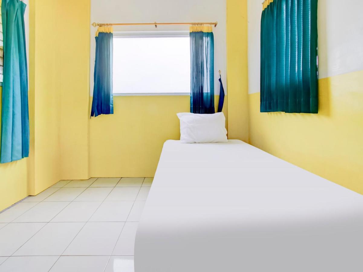 Oyo Life 3103 Opo Homestay & Kost مالانغ المظهر الخارجي الصورة